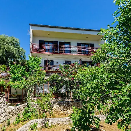 Lejlighed Nostalgisches Nur 500 Meter Zum Mit Privater Terrasse, Meerblick, Grill Dramalj