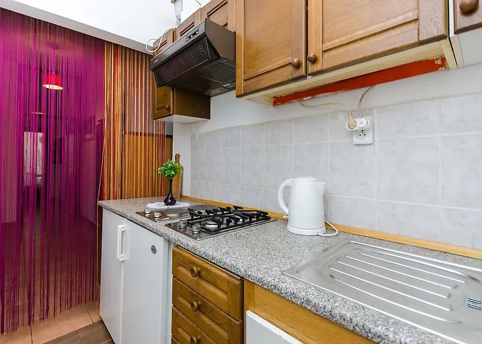 Apartment Nostalgisches Nur 500 Meter Zum Mit Privater Terrasse, Meerblick, Grill *
