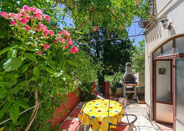 Nostalgisches Nur 500 Meter Zum Mit Privater Terrasse, Meerblick, Grill Appartement