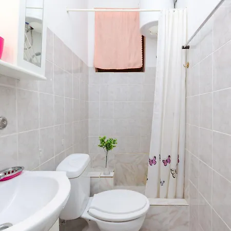 Nostalgisches Nur 500 Meter Zum Mit Privater Terrasse, Meerblick, Grill Apartmán *
