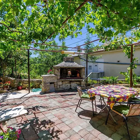 Nostalgisches Nur 500 Meter Zum Mit Privater Terrasse, Meerblick, Grill *